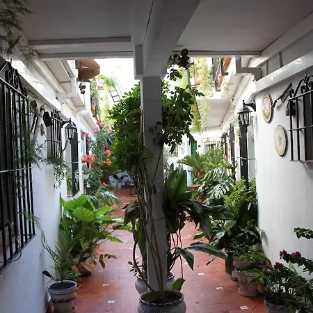 Konukevi El Patio